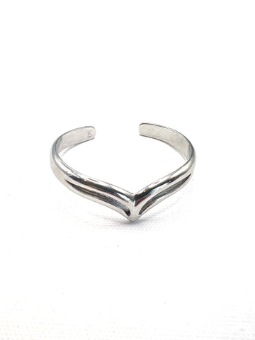 The Silver Pointed Cuff