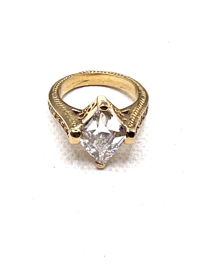 The Cora Ring