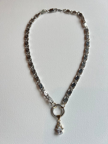 The Silver Chain & Princess Pendant Necklace