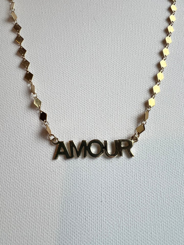 The Heart Pearl Necklace