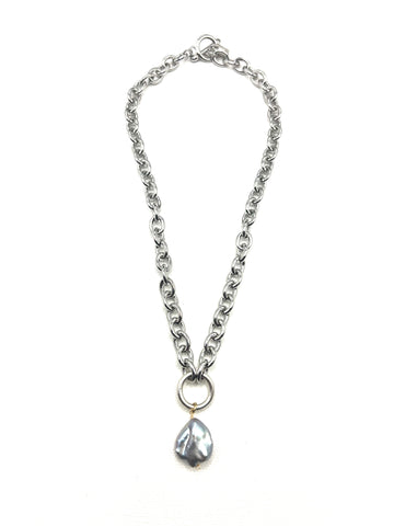 The Silver Pearl Necklace