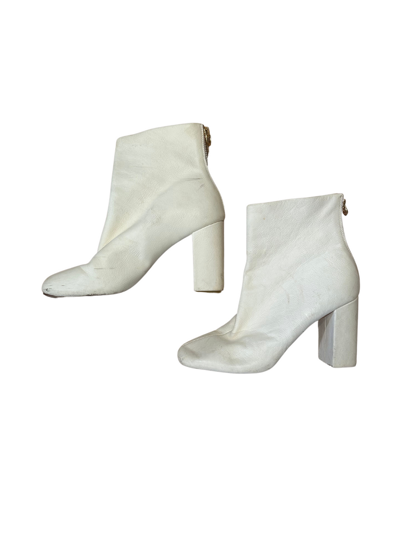 Vanessa Mooney Joie Boots Vintage Items Default Title 28