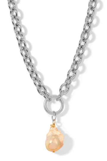 The Silver Chain & Pearl Necklace