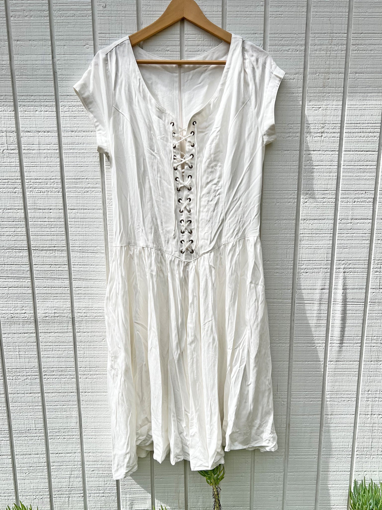 SAMPLE:  White Rayon Lace-Up Midi Dress