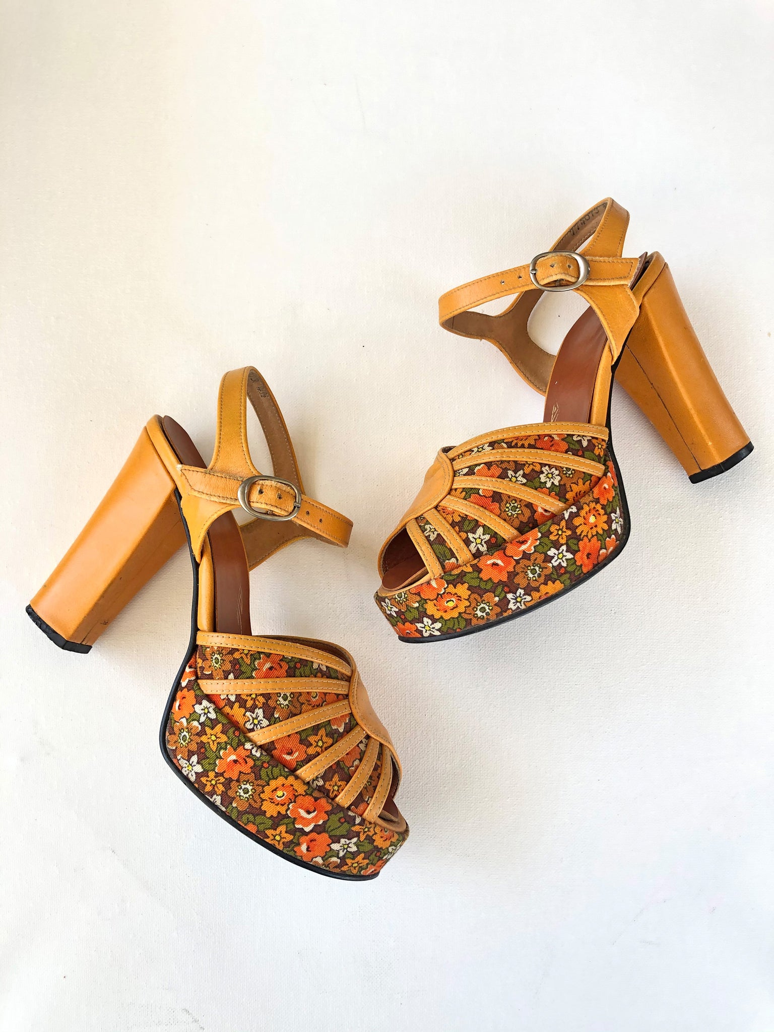 VINTAGE: Leather Platform Sandals - Orange Floral