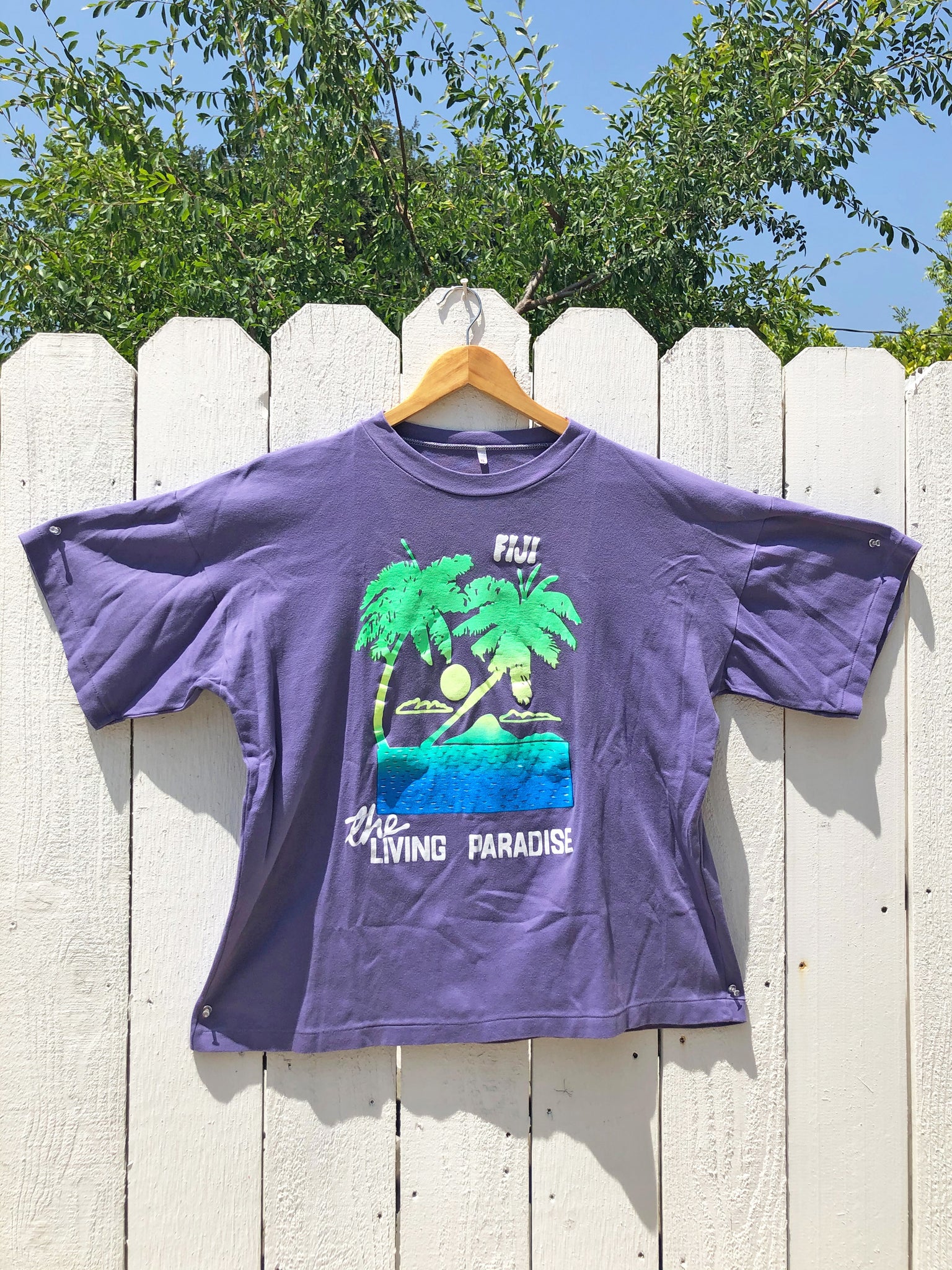 VINTAGE: Purple Graphic T-Shirt