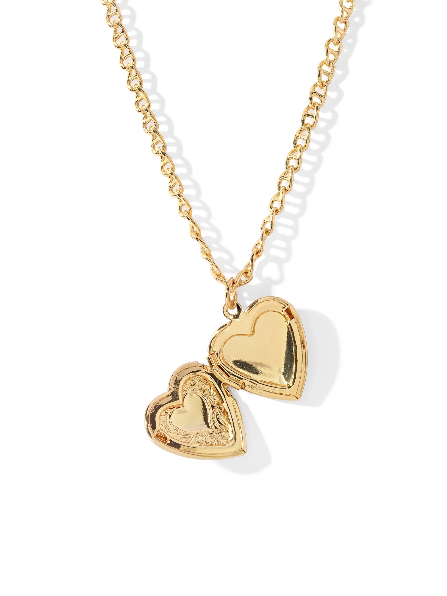 Petite Cable Heart Pendant Necklace in Sterling Silver with 14K Yellow Gold  and Rhodolite Garnet, 17.1mm | David Yurman
