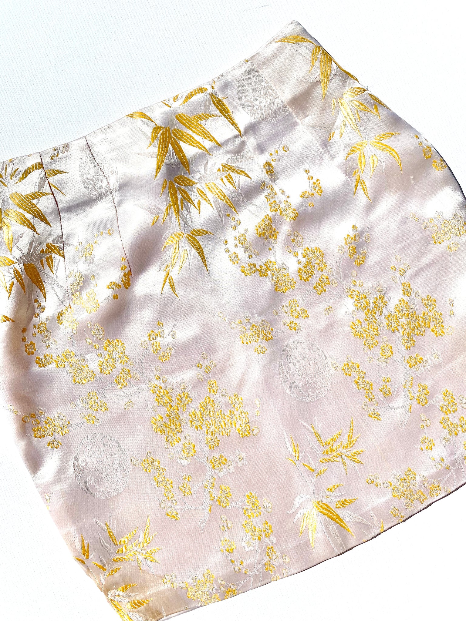 VINTAGE: Mini Skirt - Satin Print