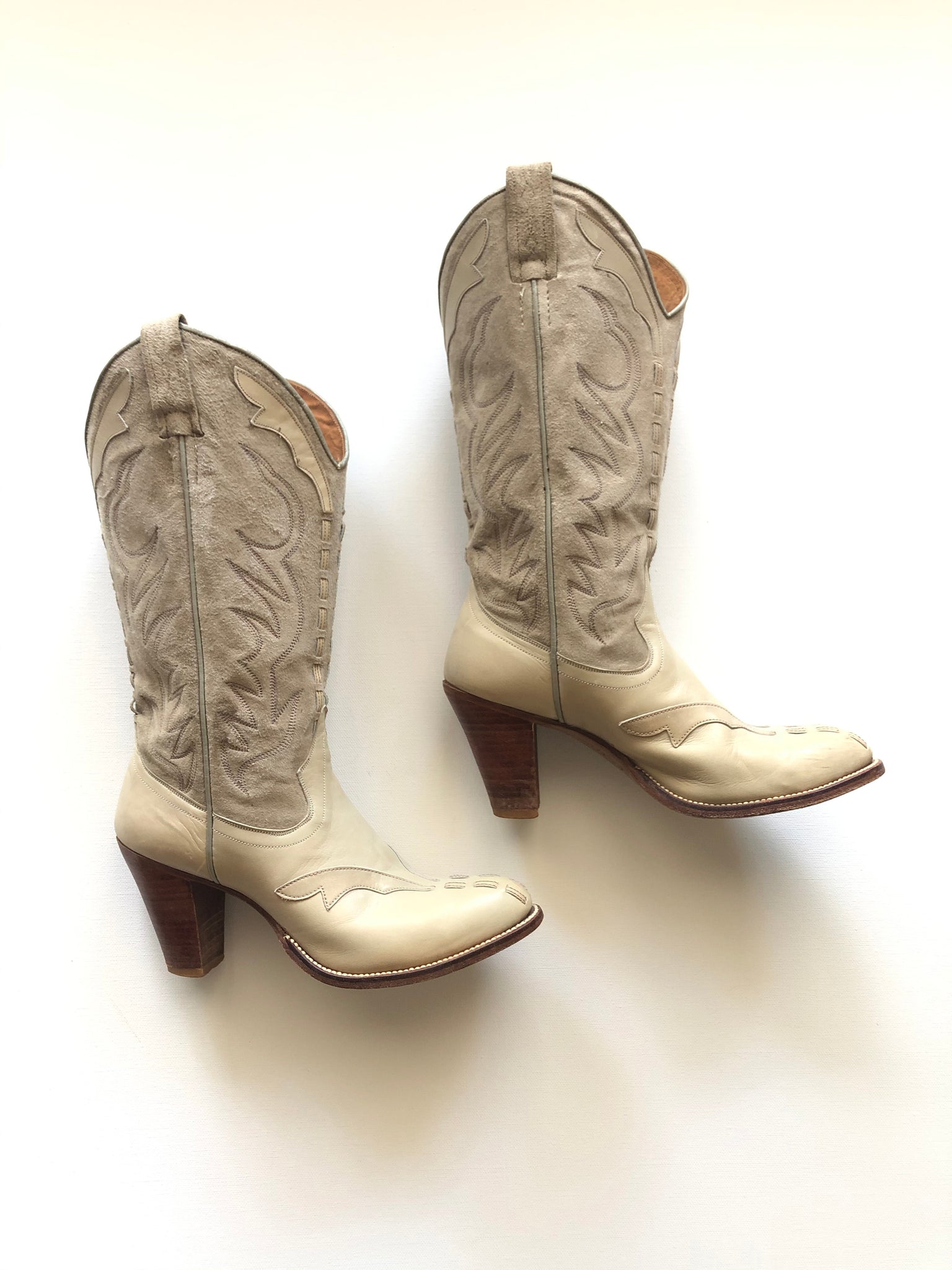 VINTAGE: Western Boots - Suede Cream