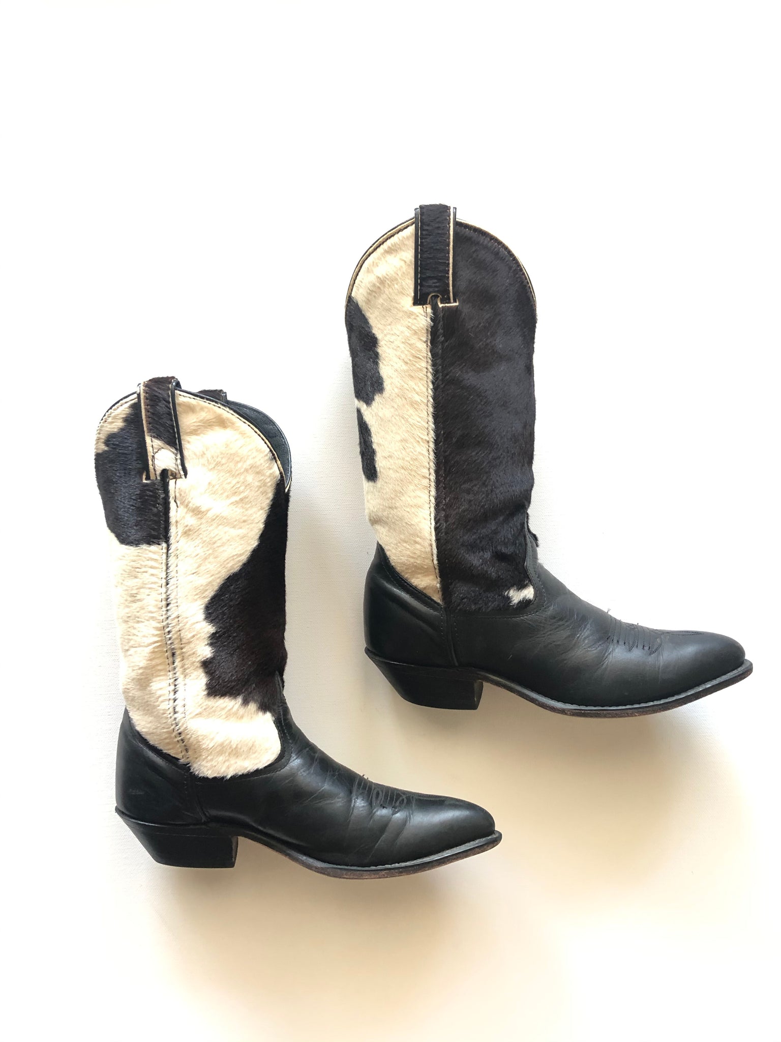 VINTAGE: Western Boots - Cow Print