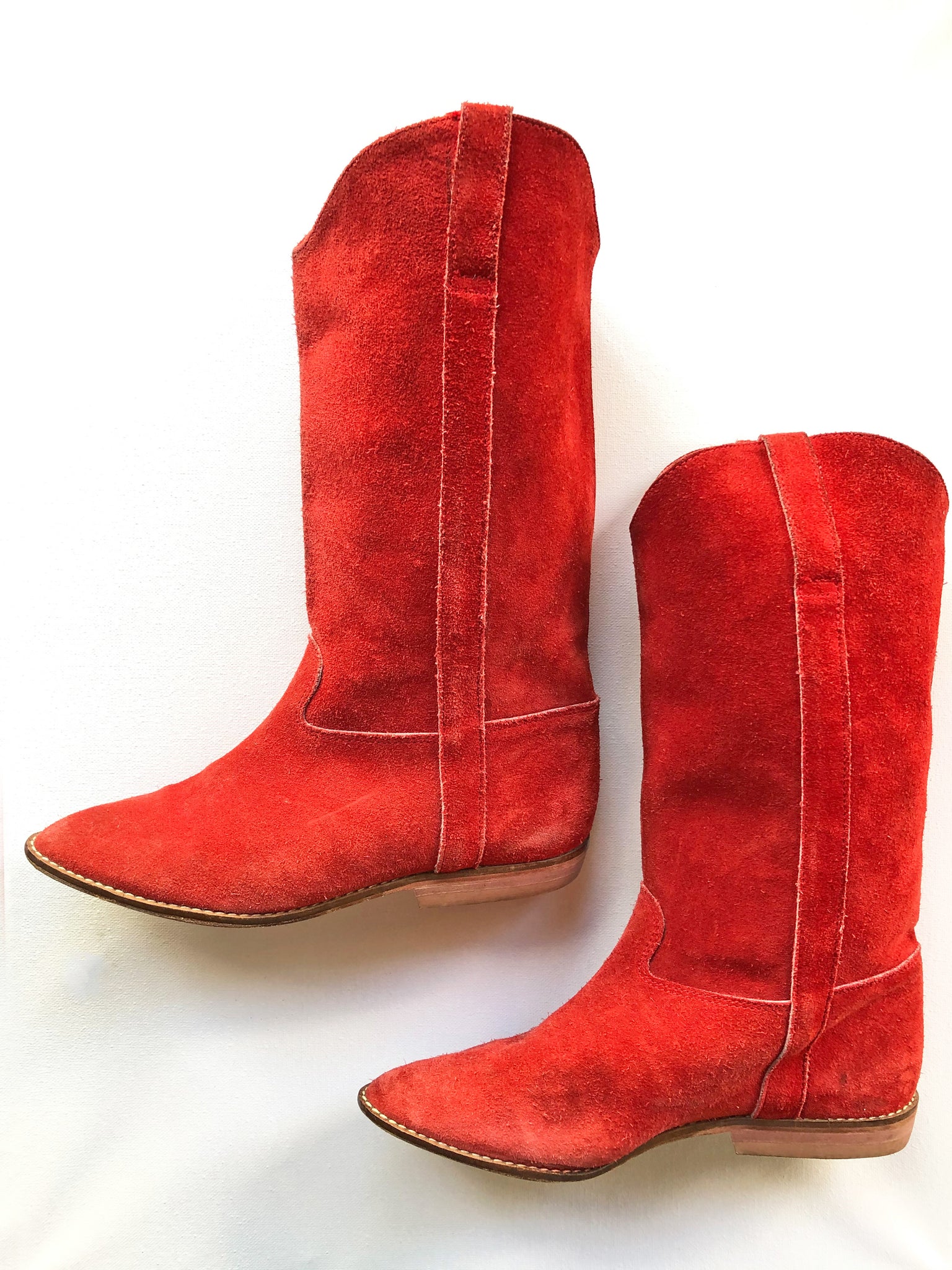 VINTAGE: Western Boots - Red Suede