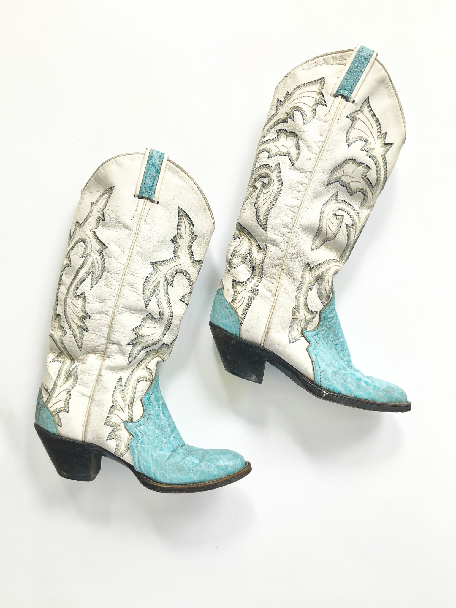 VINTAGE: Baby Blue & White Leather Cowboy Boots