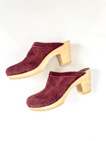 Vintage: No.6 Burgundy Clogs